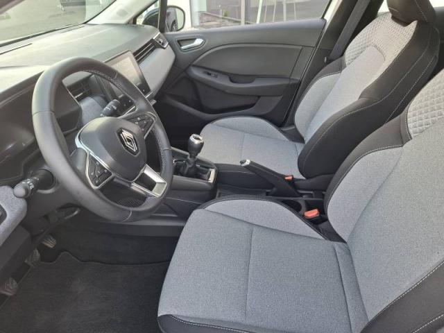 Renault Clio image 8