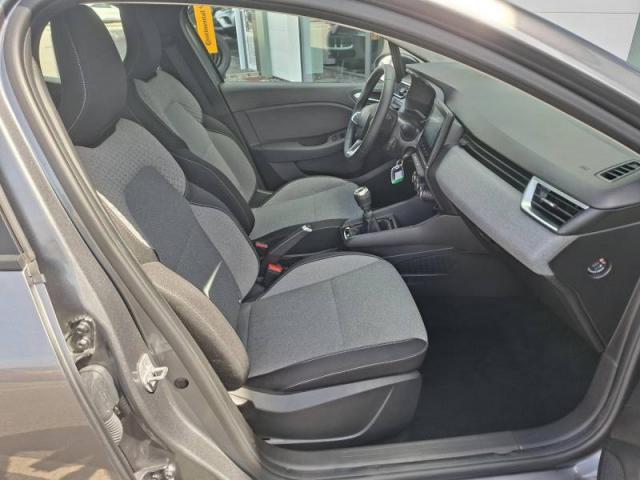 Renault Clio image 9