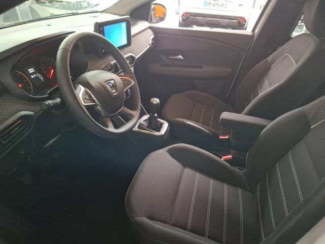 Dacia Sandero image 8