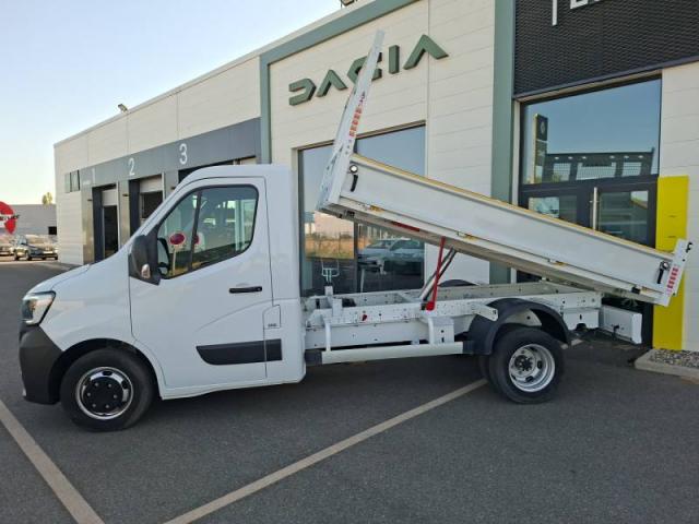 Renault Master image 2
