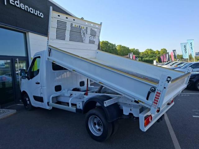 Renault Master image 1