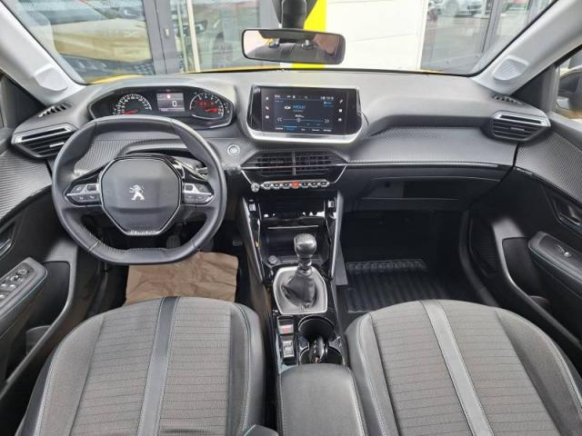 Peugeot 208 image 8