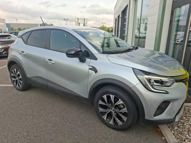 Renault Captur image 2