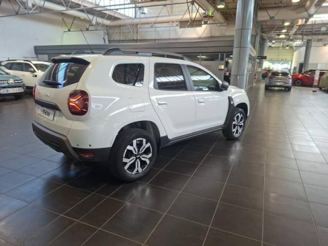 Dacia Duster image 6