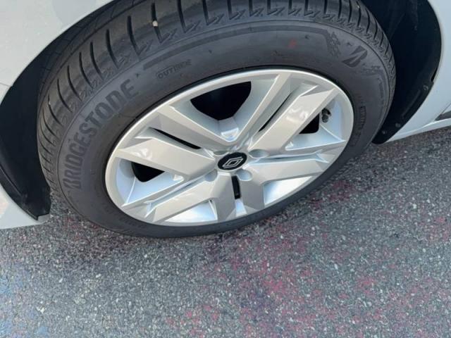 Renault Clio image 7