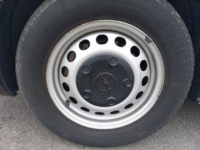 Opel Vivaro image 8