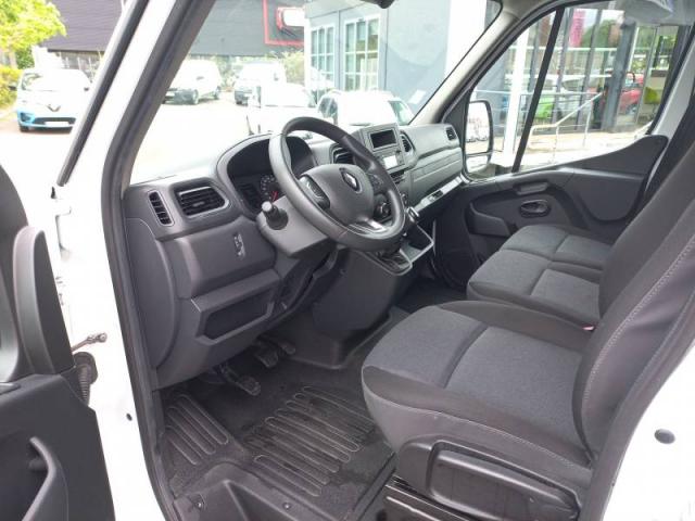 Renault Master image 9