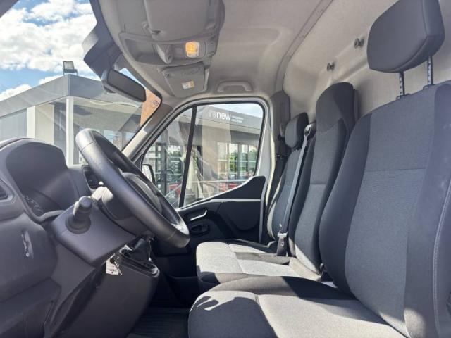 Renault Master image 1