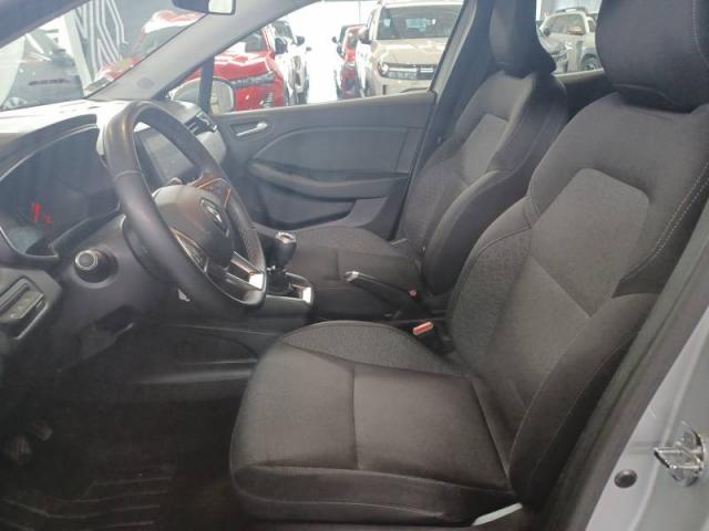 Renault Clio image 9