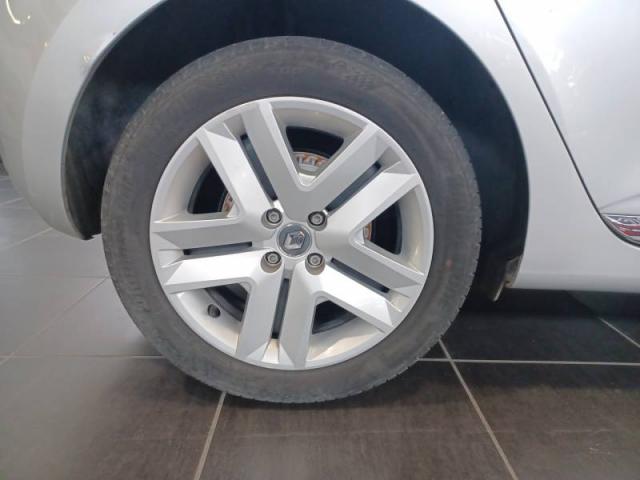 Renault Clio image 2
