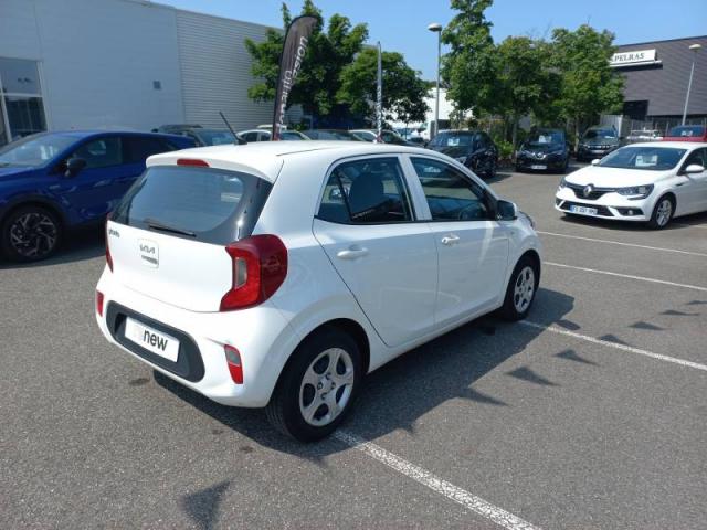 Kia Picanto image 6
