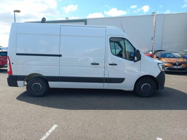 Renault Master image 2