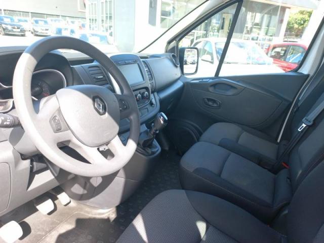 Renault Trafic image 9