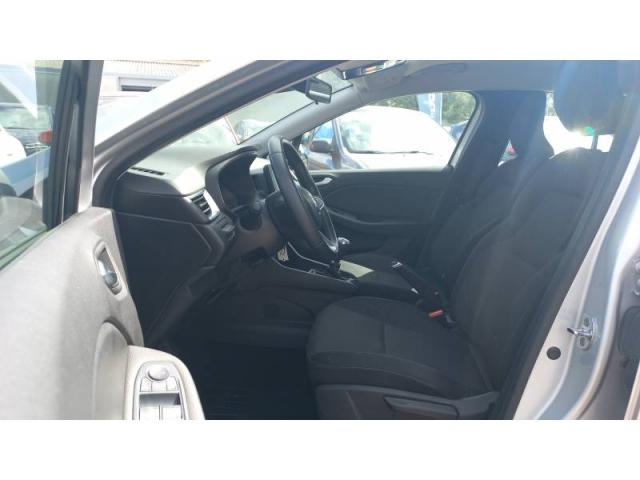 Renault Clio image 8