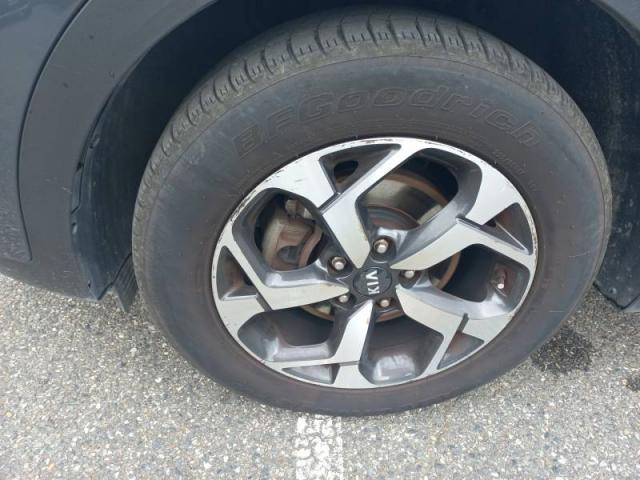 Kia Sportage image 8