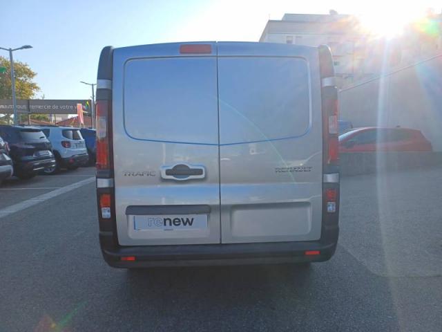Renault Trafic image 4