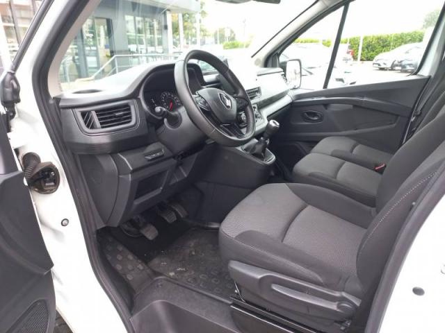 Renault Trafic image 9