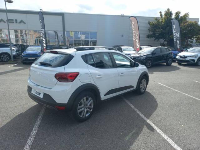 Dacia Sandero image 1