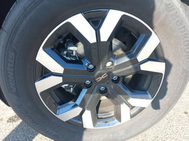 Dacia Duster image 1