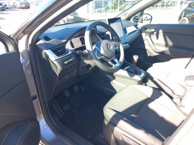 Renault Captur image 2