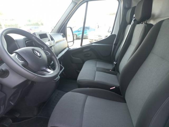 Renault Master image 8