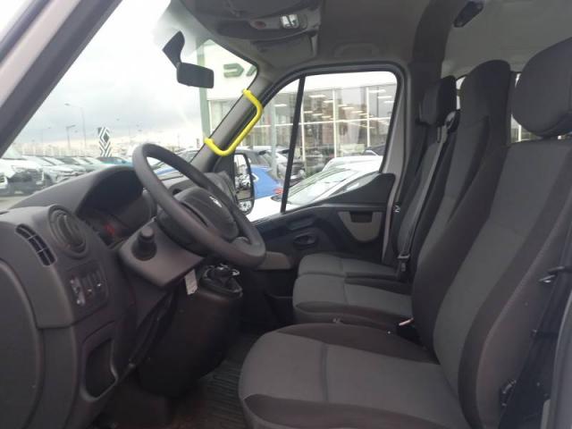 Renault Master image 9