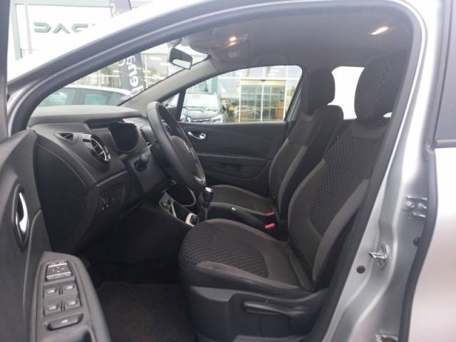 Renault Captur image 8