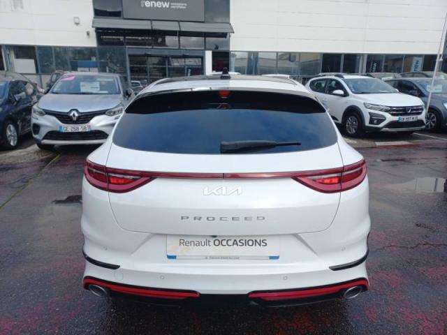 Kia Pro_cee'D image 1