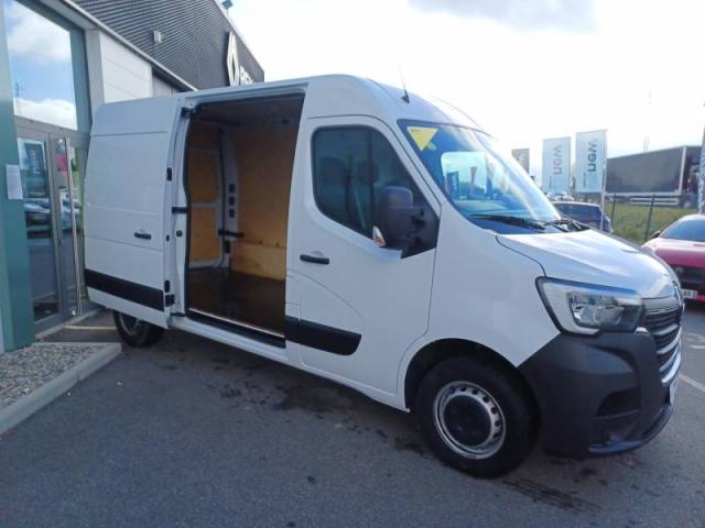 Renault Master image 2