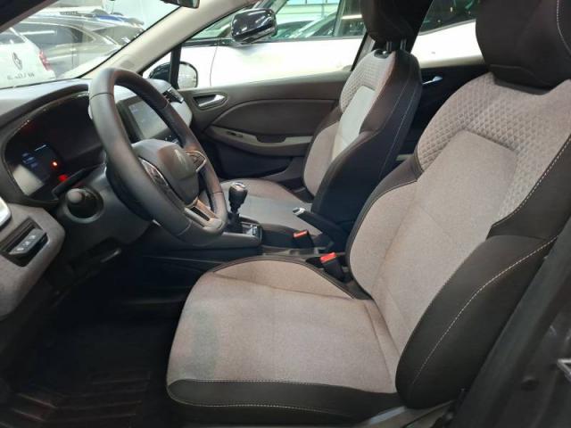 Renault Clio image 8