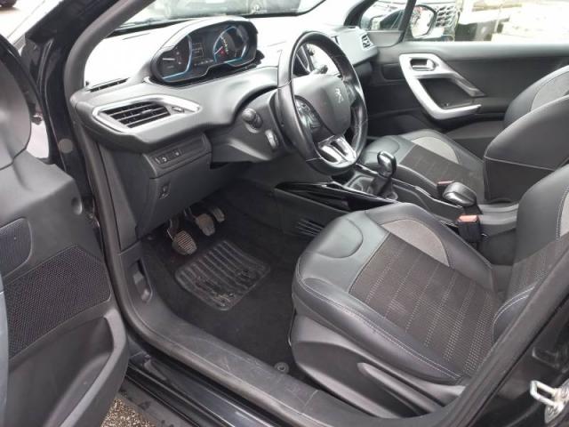 Peugeot 2008 image 7