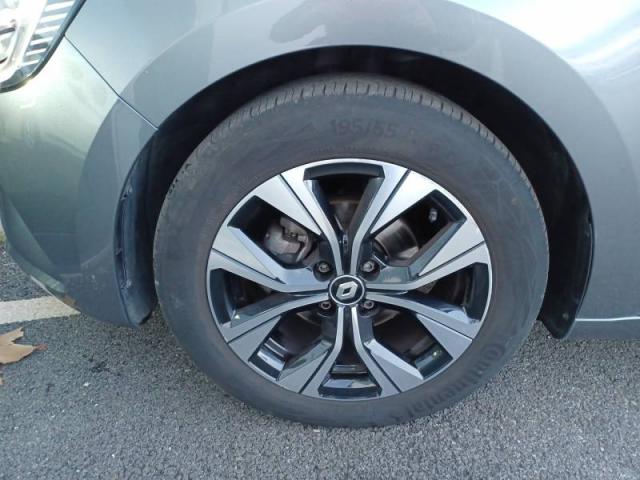 Renault Clio image 9