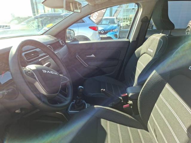 Dacia Duster image 1