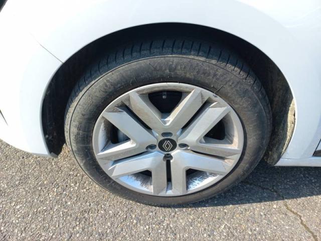 Renault Clio image 8