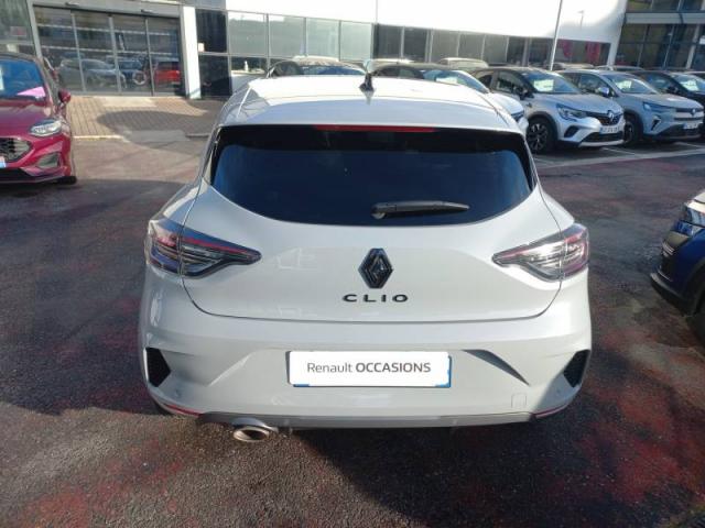 Renault Clio image 2