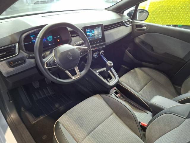 Renault Clio image 8