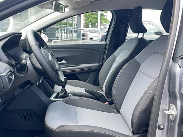 Dacia Sandero image 9