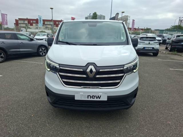 Renault Trafic image 2