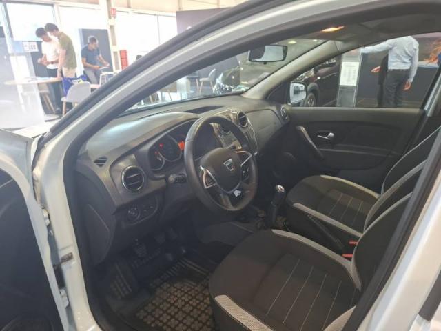 Dacia Sandero image 2