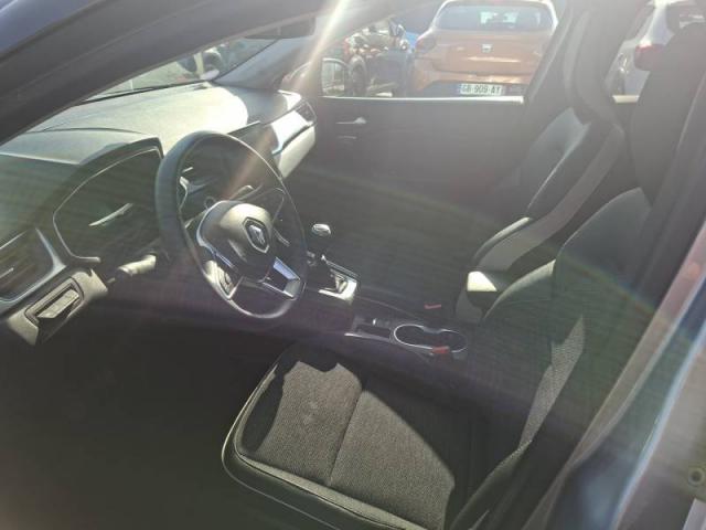Renault Captur image 2