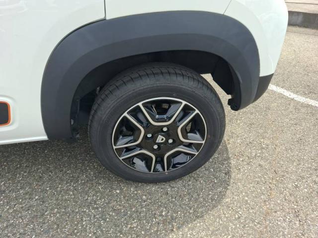 Dacia Spring image 1