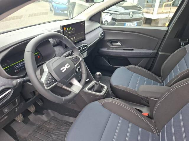 Dacia Sandero image 1