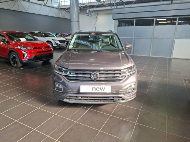 Volkswagen T-Cross image 2