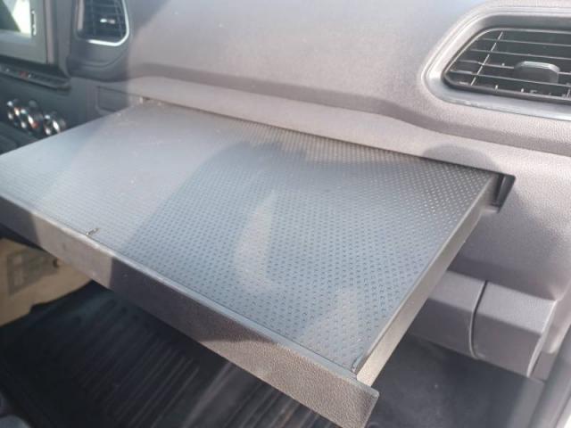 Renault Master image 7