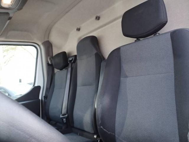 Renault Master image 8
