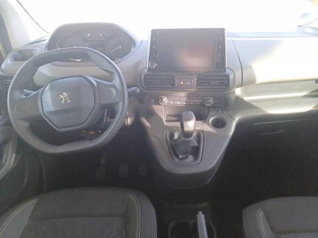 Peugeot Rifter image 3