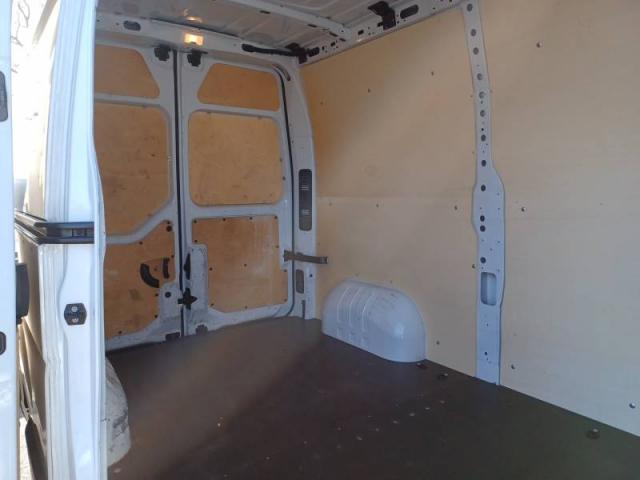Renault Master image 9