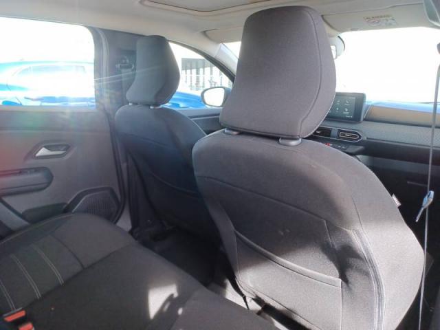 Dacia Sandero image 6