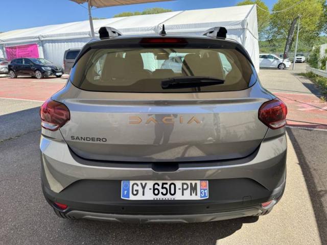 Dacia Sandero image 2
