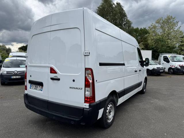 Renault Master image 1